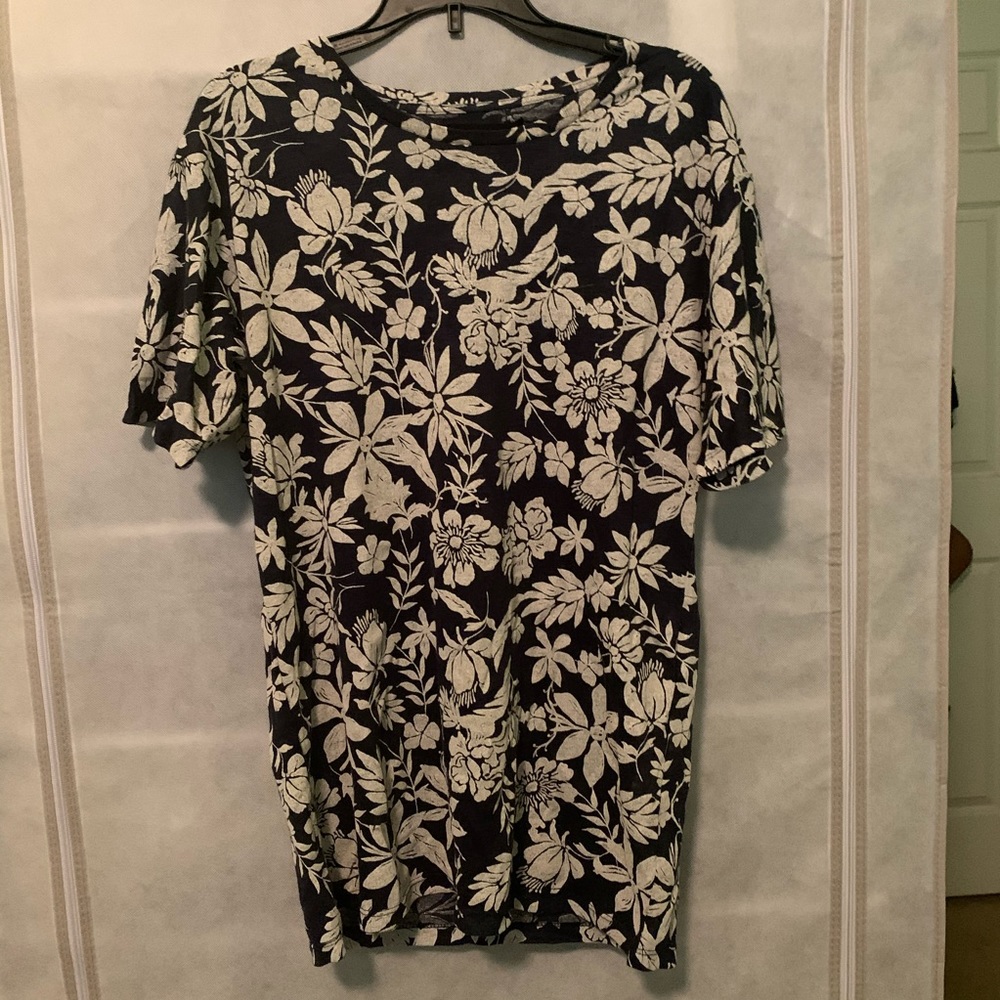 100% Linen Men’s T-shirt